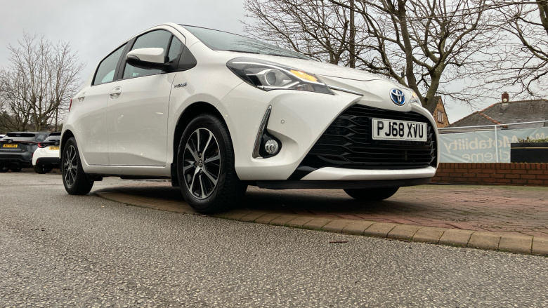 Toyota Yaris 1.5 Hybrid Icon Tech 5dr CVT Hybrid Hatchback